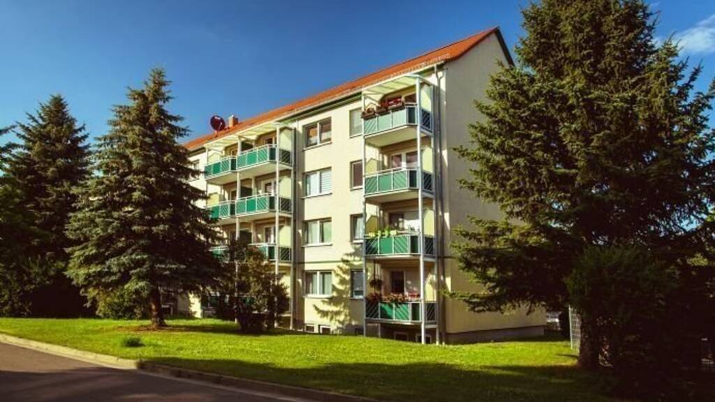 Wohnung zur Miete 361 € 3 Zimmer 60,3 m² 2. Geschoss frei ab sofort Paul-Lürmann-Straße 42 Greußen 99718