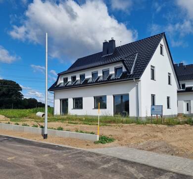 Doppelhaushälfte zum Kauf 455.000 € 4 Zimmer 115 m² 230 m² Grundstück frei ab sofort Biestow Ausbau 51 Biestow Rostock 18059
