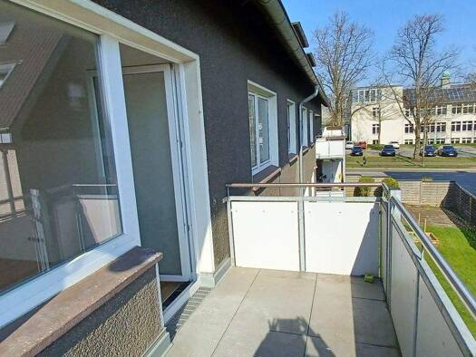 Wohnung zur Miete 730 € 3 Zimmer 86 m² Geschoss 1/2 frei ab 01.05.2026 Brucknerstraße 32 Stadtmitte Recklinghausen 45657