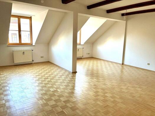 Wohnung zur Miete 700 € 2 Zimmer 82,6 m² 3. Geschoss Sankt Leonhard Graz 8010