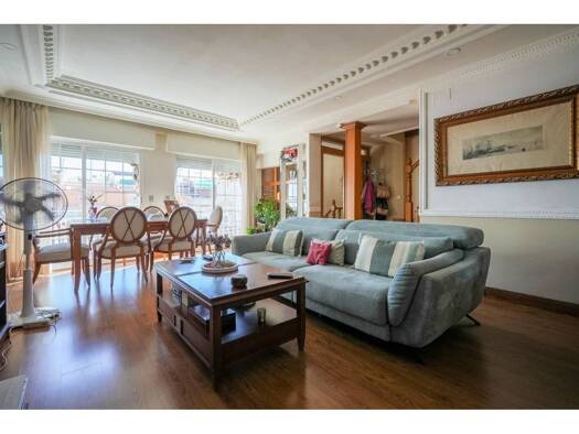 Villa zum Kauf 769.000 € 4 Zimmer 446 m² >Calle del Pico Cebollera > Madrid 28053