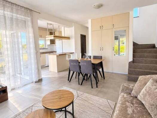 Wohnung zur Miete - Erstbezug 900 € 4 Zimmer 120 m² EG Zadar 23000