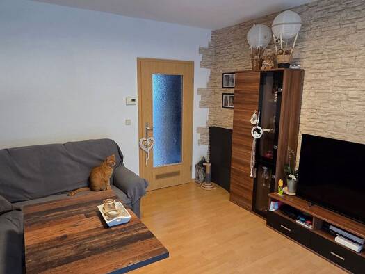 Wohnung zur Miete 408 € 3 Zimmer 59 m² Geschoss 4/4 frei ab 01.09.2026 Südstadt Süd 06130