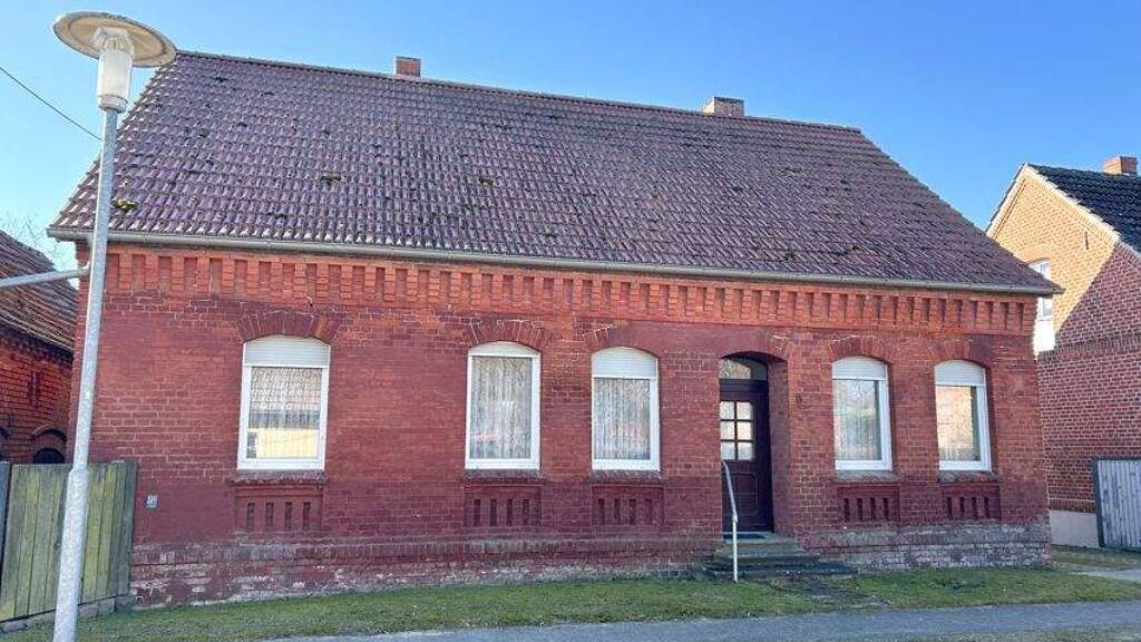 Bauernhaus zum Kauf 69.000 € 4 Zimmer 85 m² 1.083 m² Grundstück Quitzöbel Legde/Quitzöbel 19336