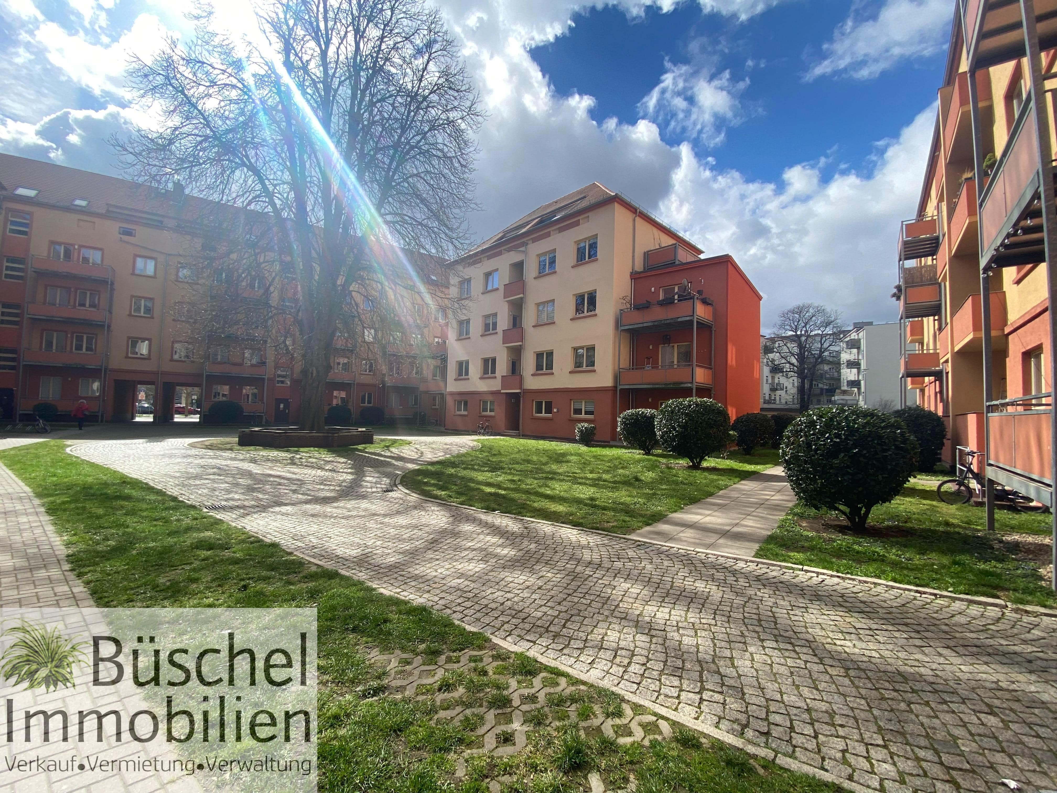 Wohnung zur Miete 400 € 2 Zimmer 50,9 m²<br/>Wohnfläche 3.<br/>Geschoss 01.02.2025<br/>Verfügbarkeit Schillerweg 1 St. Pauli / Alexander-Puschkin-Straße Magdeburg 39108