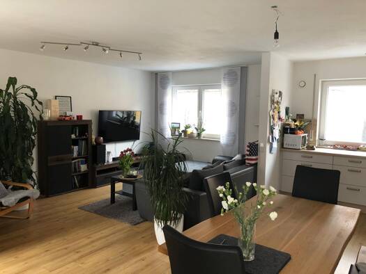 Wohnung zur Miete 1.200 € 3 Zimmer 97 m² 1. Geschoss frei ab 15.09.2026 Eichenwaldstraße 89 a Gerolfing Ingolstadt 85049