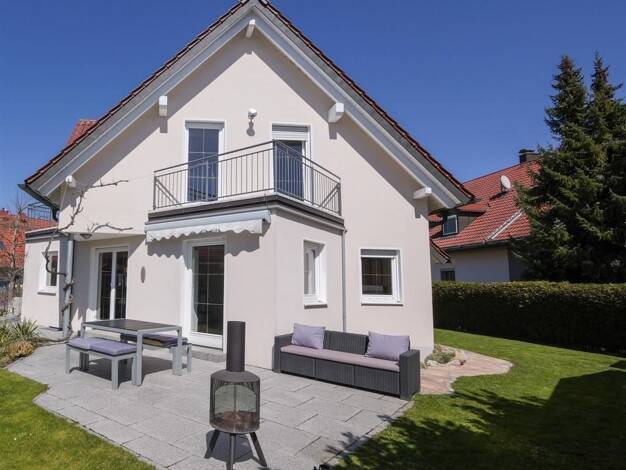 Einfamilienhaus zum Kauf 9 Zimmer 272,5 m² 585 m² Grundstück Mammendorf 82291