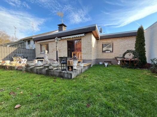 Bungalow zum Kauf 330.000 € 5 Zimmer 140 m² 343 m² Grundstück frei ab sofort Am Michelsee Bieber Offenbach am Main 63073