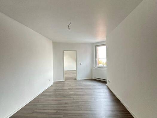 Wohnung zur Miete 810 € 2 Zimmer 67,1 m² 4. Geschoss frei ab sofort Südstadt Fürth 90763