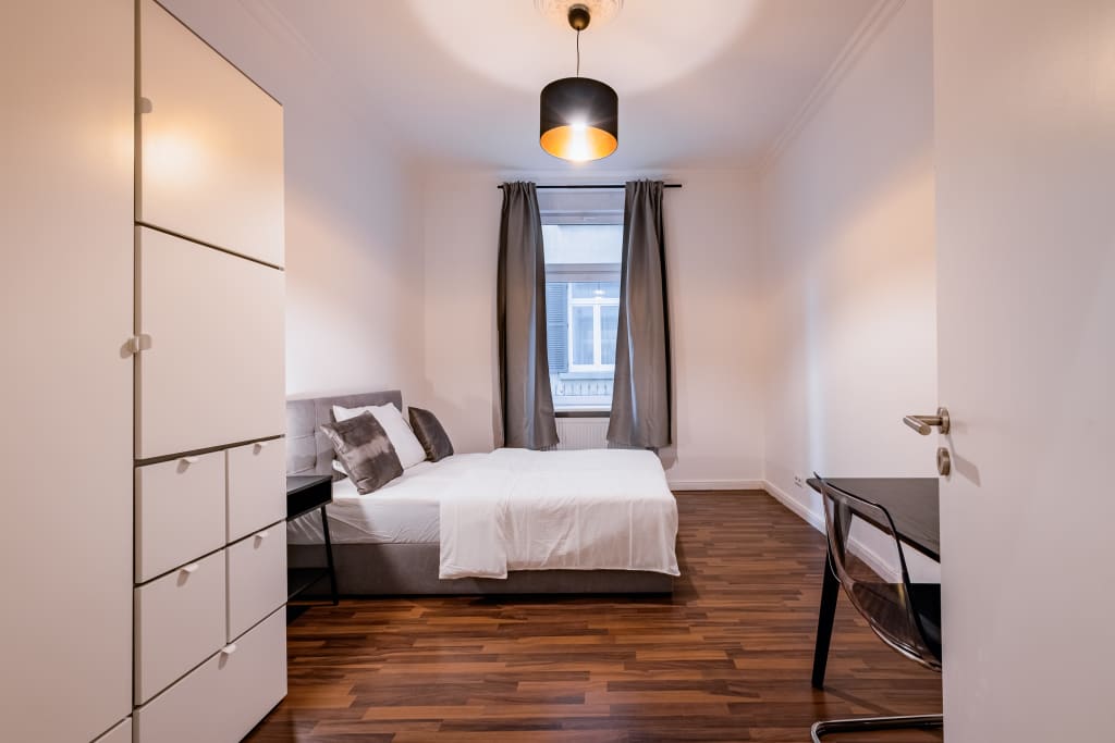 Wohnung zur Miete Wohnen auf Zeit 820 € 2 Zimmer 12 m²<br/>Wohnfläche 23.12.2024<br/>Verfügbarkeit Rothschildallee 44, 60389 Frankfurt am Main Nordend - Ost Frankfurt am Main 60389