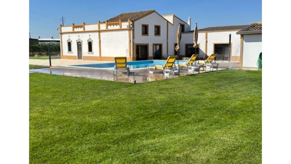 Bauernhaus zum Kauf 2.750.000 € 20 Zimmer 1.015 m² 40.520 m² Grundstück Faro