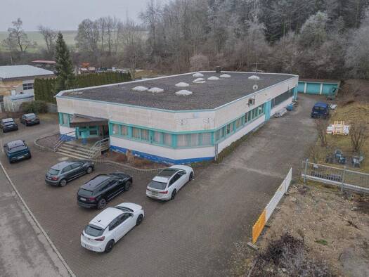 Lagerhalle zum Kauf 799.900 € 883,5 m² Lagerfläche Weilersbach Villingen-Schwenningen-Weilersbach 78052