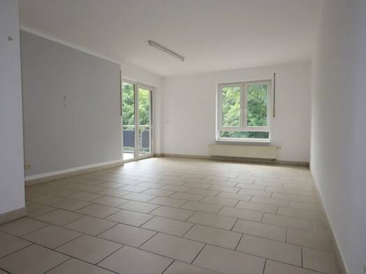 Wohnung zur Miete 672 € 3 Zimmer 79 m² frei ab sofort Schloß Neuhaus Paderborn 33104