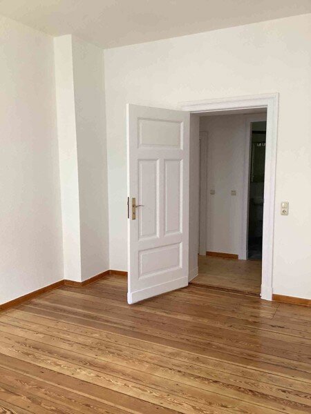 Wohnung zur Miete 490 € 3 Zimmer 70 m²<br/>Wohnfläche 09.02.2025<br/>Verfügbarkeit Lessingstraße 21 Schellheimerplatz Magdeburg 39108