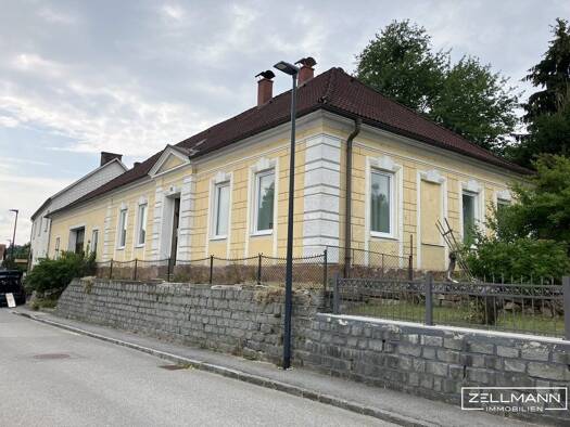 Bauernhaus zum Kauf 220.000 € 10 Zimmer 200 m² 1.051 m² Grundstück Bahnstraße 83 Hoheneich 3945