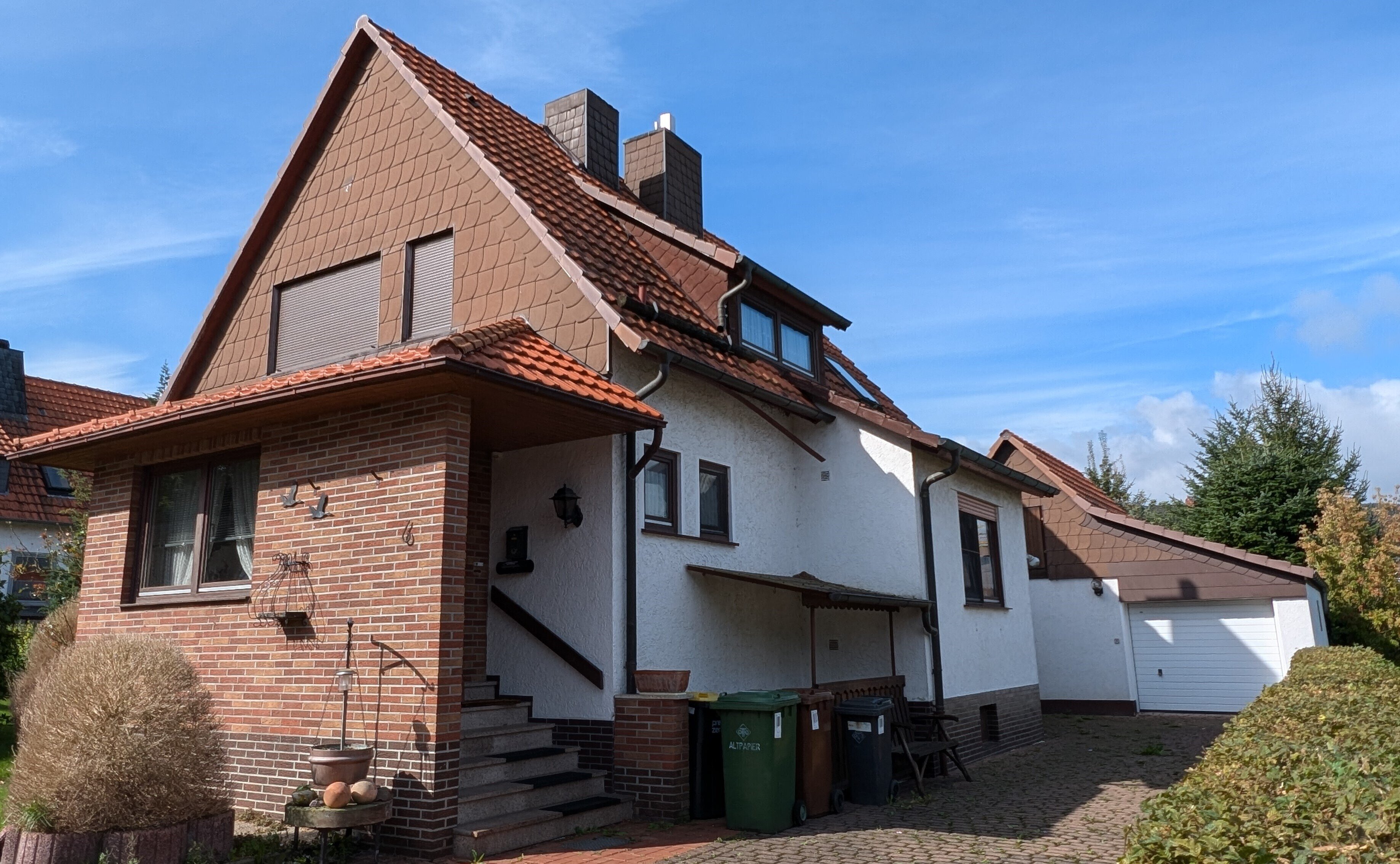 Haus zum Kauf 212.000 € 6 Zimmer 153 m²<br/>Wohnfläche 1.010 m²<br/>Grundstück Vaake Reinhardshagen 34359