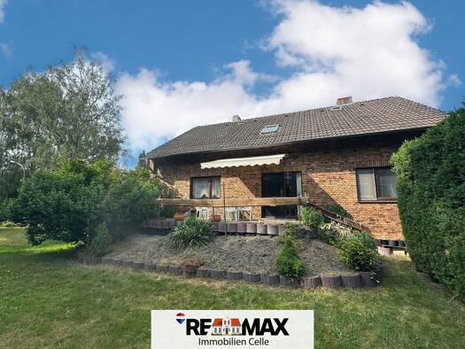 Mehrfamilienhaus zum Kauf 275.000 € 8 Zimmer 173,5 m² 1.389 m² Grundstück Großmoor Adelheidsdorf 29352