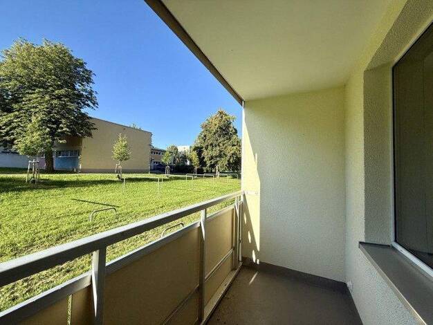 Wohnung zur Miete 413 € 3 Zimmer 70,7 m² EG C.-von-Ossietzky-Str. 194 Gablenz Chemnitz 09127