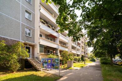 Wohnung zur Miete 565 € 4 Zimmer 81,3 m² 5. Geschoss Uranusstr. 48 Ortslage Trotha Halle 06118
