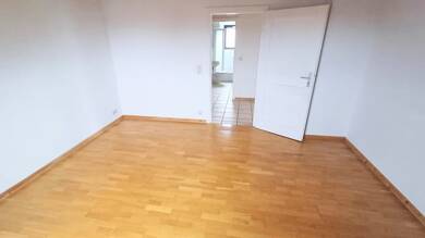 Wohnung zum Kauf provisionsfrei 122.000 € 3 Zimmer 64 m² Geschoss 3/3 Rengsdorf 56579
