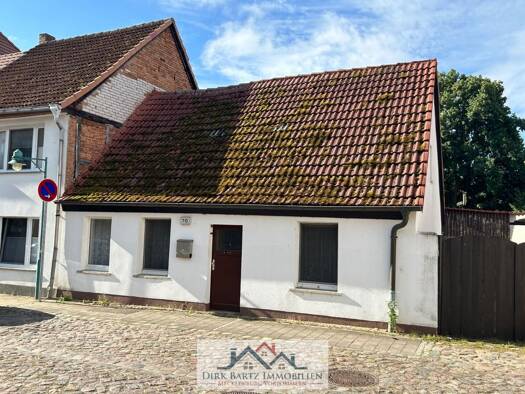 Stadthaus zum Kauf 55.000 € 3 Zimmer 63 m² 330 m² Grundstück Loitz Loitz 17121