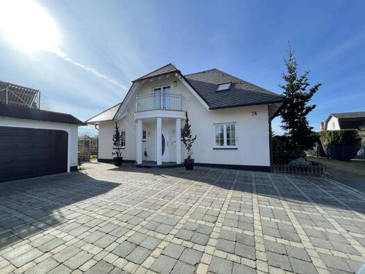 Einfamilienhaus zum Kauf 1.300.000 € 8 Zimmer 244 m² 870 m² Grundstück Hennigsdorf 16761