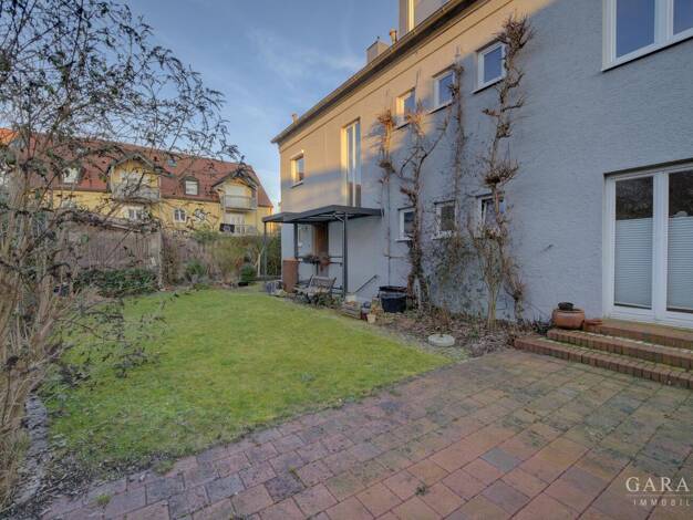 Einfamilienhaus zum Kauf 1.600.000 € 8 Zimmer 300 m² 426 m² Grundstück Freising 85354