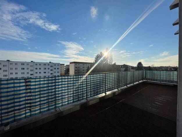 Wohnung zur Miete 1.160 € 3 Zimmer 96,7 m² 3. Geschoss frei ab sofort Rosa-Luxemburg-Straße 49a Velten 16727