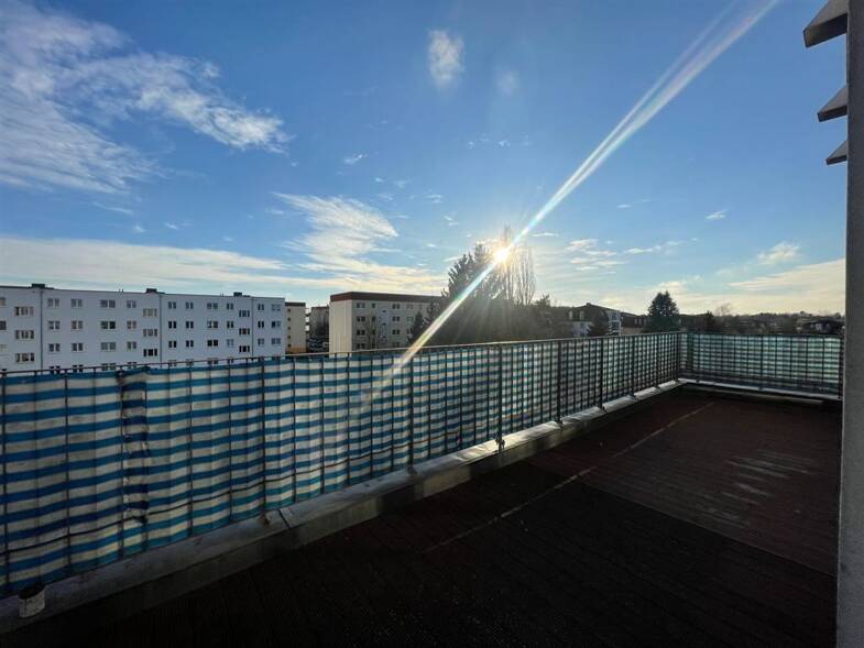 Wohnung zur Miete 1.160 € 3 Zimmer 96,7 m² 3. Geschoss frei ab sofort Rosa-Luxemburg-Straße 49a Velten 16727