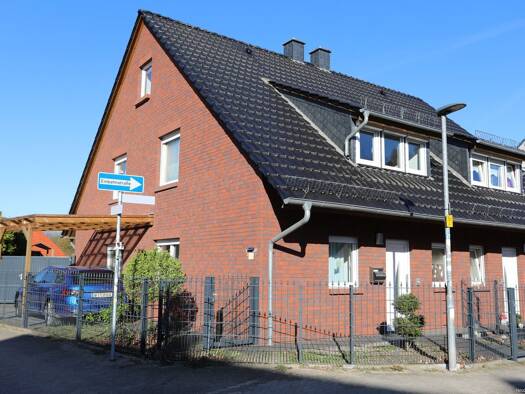 Doppelhaushälfte zum Kauf 345.000 € 4 Zimmer 113,7 m² 196 m² Grundstück Gifhorn Gifhorn 38518