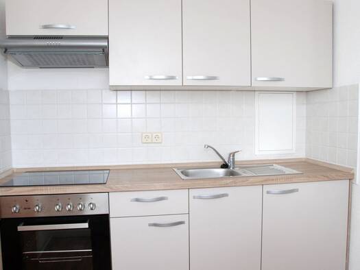 Studio zur Miete 224 € 1 Zimmer 36,1 m² 2. Geschoss frei ab 01.11.2026 Albert-Köhler-Straße 44 Morgenleite Morgenleite 09122