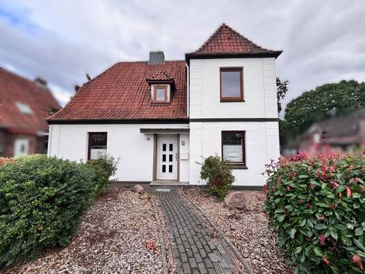 Wohnung zur Miete 670 € 4 Zimmer 96 m² Sulingen Sulingen 27232