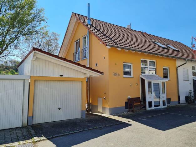 Doppelhaushälfte zum Kauf provisionsfrei 395.000 € 6 Zimmer 130 m² 276 m² Grundstück Büßlingen Tengen 78250
