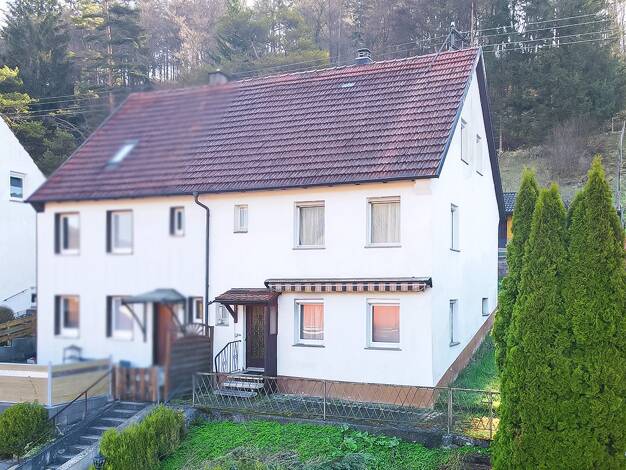 Doppelhaushälfte zum Kauf 106.000 € 5 Zimmer 88,4 m² 521 m² Grundstück Stetten Burladingen 72393