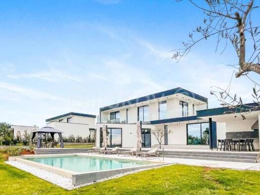 Haus zum Kauf 1.250.000 € 5 Zimmer 403 m² Kaštelir