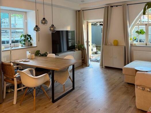 Terrassenwohnung zur Miete 1.130 € 2 Zimmer 60 m² frei ab 01.08.2026 Ost Stuttgart 70186