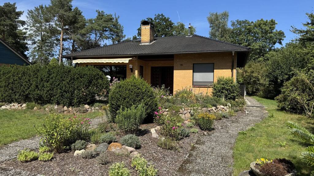 Einfamilienhaus zum Kauf 229.000 € 3 Zimmer 100 m² 1.495 m² Grundstück Groß Gusborn Gusborn 29476