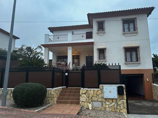 Villa zum Kauf 395.000 € 3 Zimmer 159 m² 680 m² Grundstück Córdoba 14610