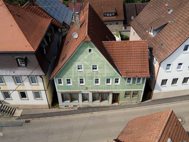 Einfamilienhaus zum Kauf 150.000 € 4,5 Zimmer 107 m² 271 m² Grundstück Langenburg Langenburg 74595