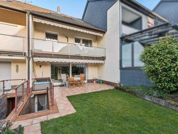 Reihenmittelhaus zum Kauf 446.000 € 5 Zimmer 149,5 m² 189 m² Grundstück Wald Solingen 42719