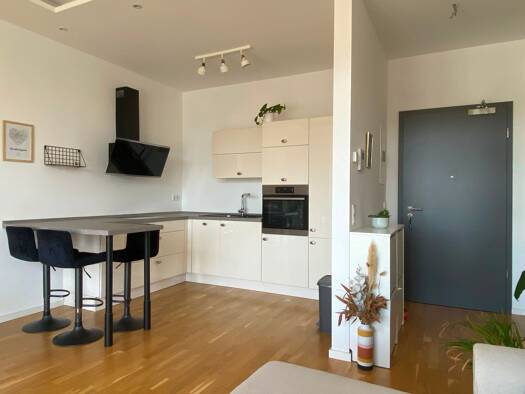 Wohnung zur Miete 875 € 2 Zimmer 57 m² Geschoss 1/6 frei ab 15.08.2026 St Johann Saarbrücken 66121