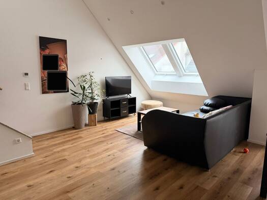 Maisonette zur Miete 790 € 2 Zimmer 63 m² Geschoss 3/4 frei ab sofort Flein 74223