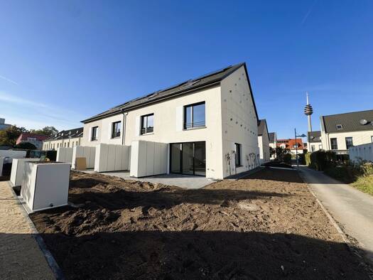 Reihenendhaus zur Miete - Erstbezug 2.250 € 5 Zimmer 145 m² frei ab 15.12.2026 Zum Birkig Röthenbach b Schweinau Nürnberg 90451