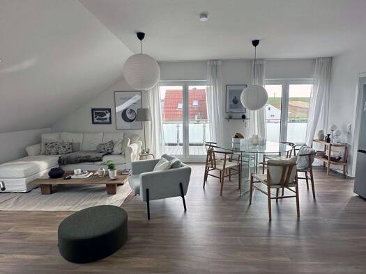 Wohnung zur Miete 1.280 € 3 Zimmer 92 m² frei ab 01.02.2026 Kürnach 97273