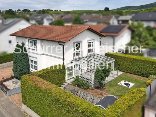 Einfamilienhaus zum Kauf 759.000 € 6 Zimmer 160,8 m² 307 m² Grundstück Ortsgebiet Sinzheim 76547