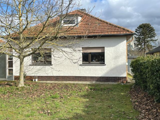 Bungalow zum Kauf 500.000 € 5 Zimmer 160 m² 1.033 m² Grundstück frei ab sofort Kimmelsteich 9 Großwelzheim Karlstein a. Main 63791