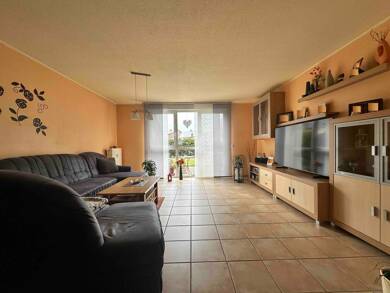 Reihenmittelhaus zum Kauf 249.000 € 5 Zimmer 123 m² 200 m² Grundstück Hermsdorf 07629
