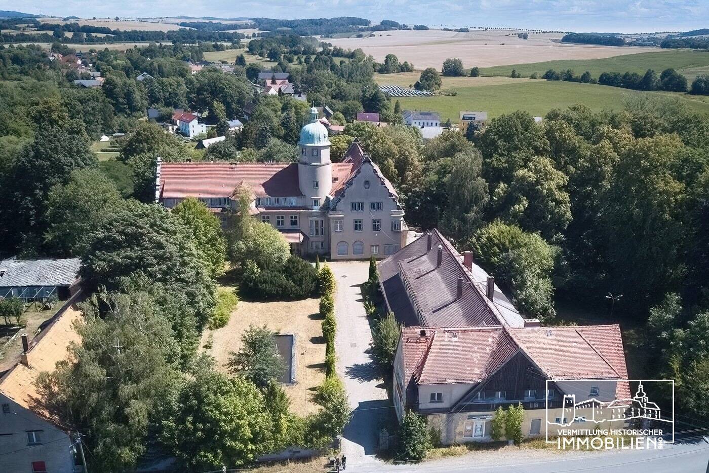 Schloss zum Kauf 950.000 € 75 Zimmer 2.329 m²<br/>Wohnfläche 43.820 m²<br/>Grundstück Langenwolmsdorf Stolpen 01833