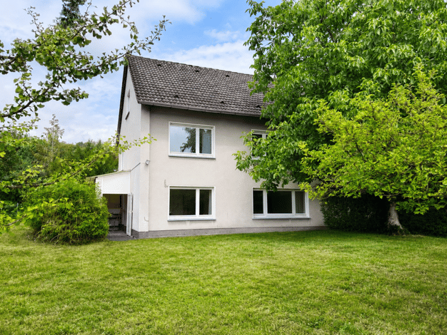 Einfamilienhaus zum Kauf 299.000 € 6 Zimmer 220 m² 998 m² Grundstück Homberg Homberg 34576