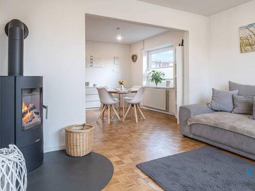 Einfamilienhaus zum Kauf 229.000 € 3,5 Zimmer 92,1 m² 498 m² Grundstück Bredstedt 25821